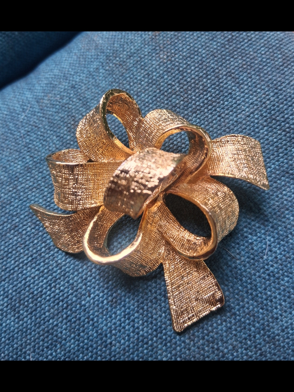 Vintage Gold Bow Statement Brooch